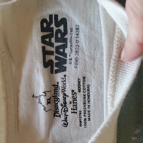 Disney Parks Star Wars Boba Fett Armor SS Sz. XL Shirt Men's - Picture 2 of 6